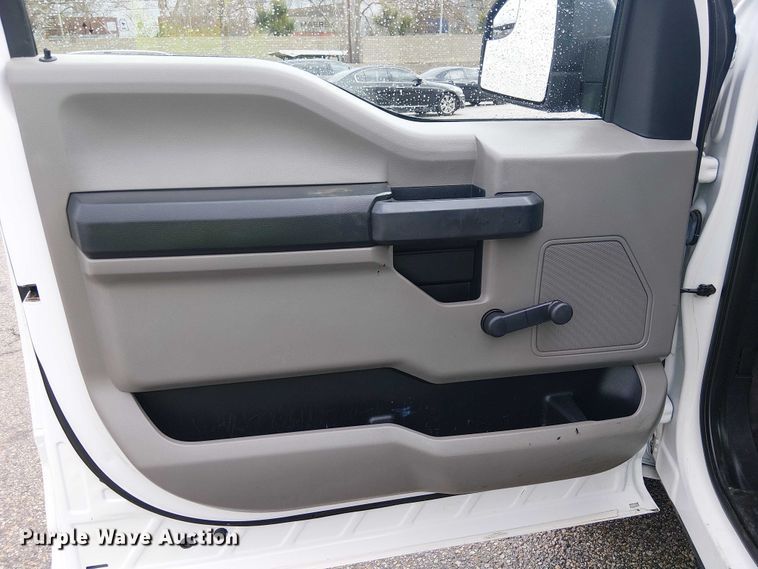 image for item YA2462 2020 Ford F150 pickup truck