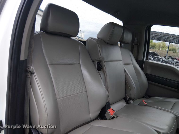 image for item YA2462 2020 Ford F150 pickup truck