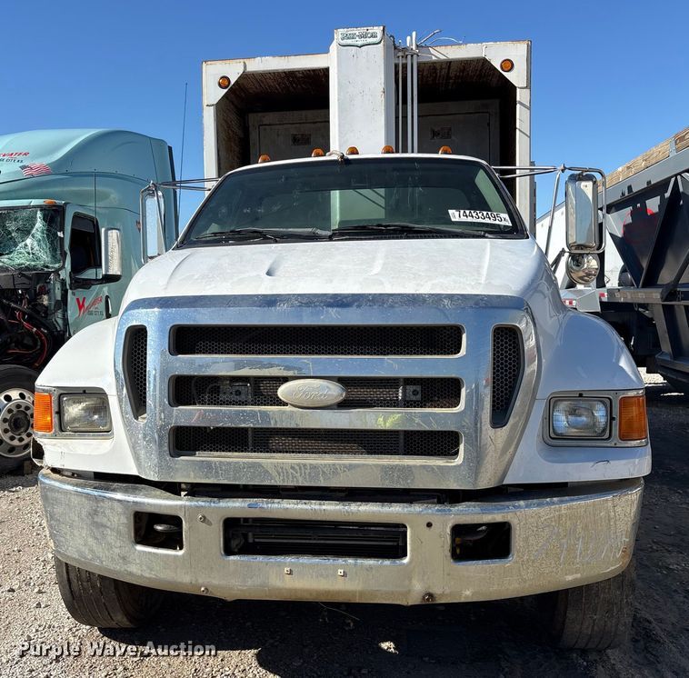 image for item YA2500 2007 Ford F650 Super Duty refuse truck