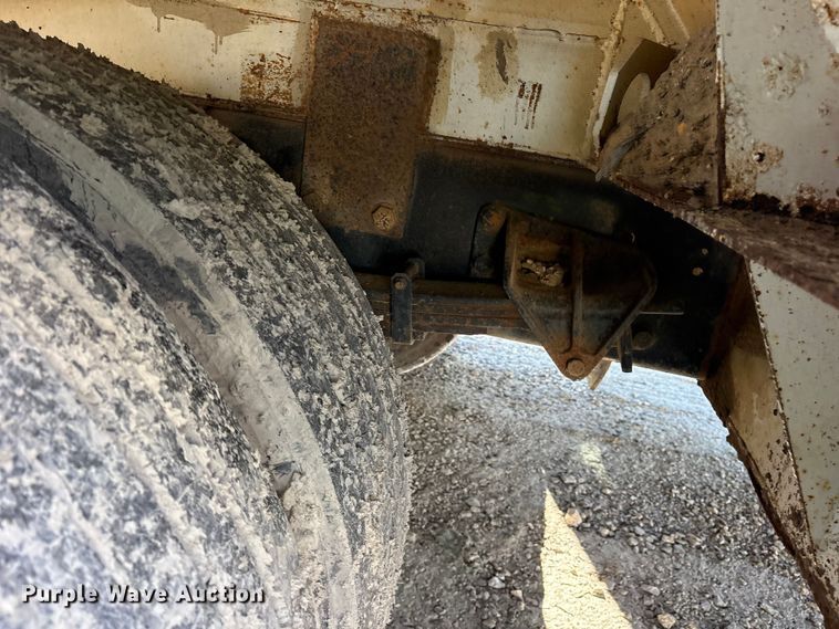 image for item YA2500 2007 Ford F650 Super Duty refuse truck