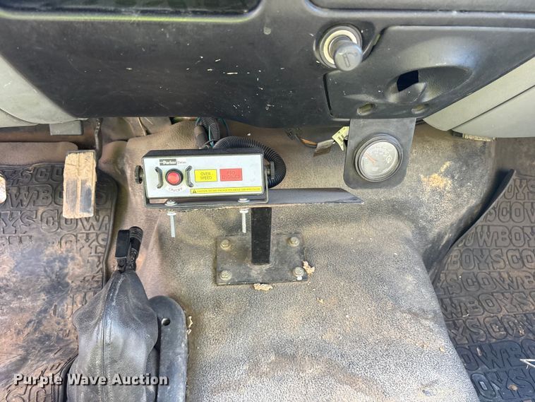 image for item YA2500 2007 Ford F650 Super Duty refuse truck