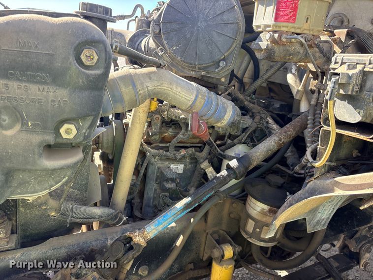 image for item YA2500 2007 Ford F650 Super Duty refuse truck