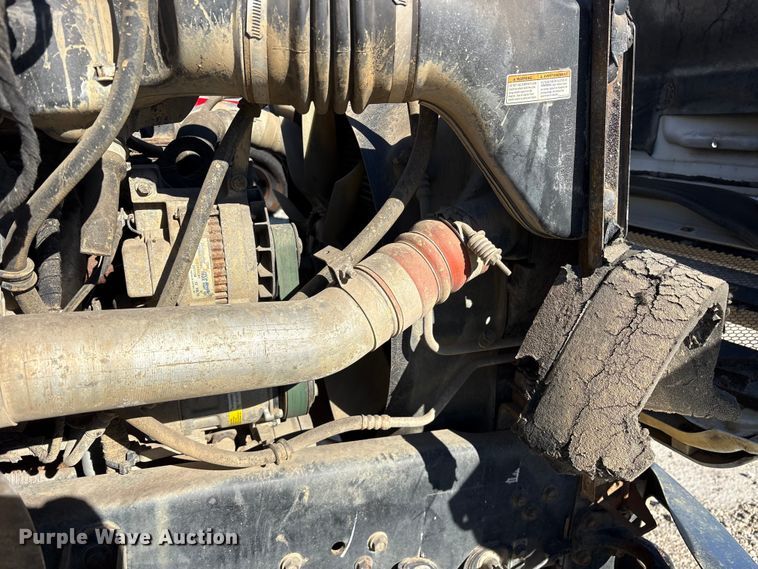 image for item YA2500 2007 Ford F650 Super Duty refuse truck