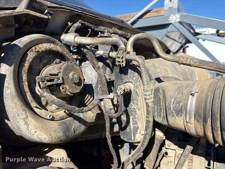 image for item YA2500 2007 Ford F650 Super Duty refuse truck