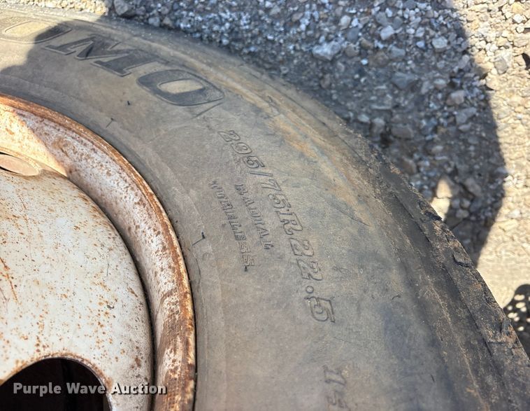 image for item YA2500 2007 Ford F650 Super Duty refuse truck