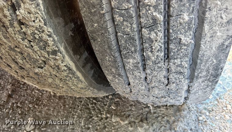 image for item YA2500 2007 Ford F650 Super Duty refuse truck