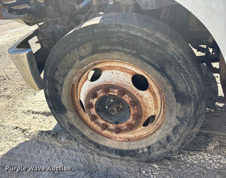 image for item YA2500 2007 Ford F650 Super Duty refuse truck