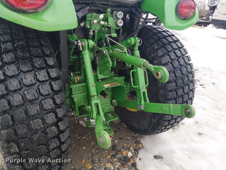 image for item YA2627 2022 John Deere 3046R MFWD tractor