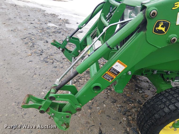 image for item YA2627 2022 John Deere 3046R MFWD tractor