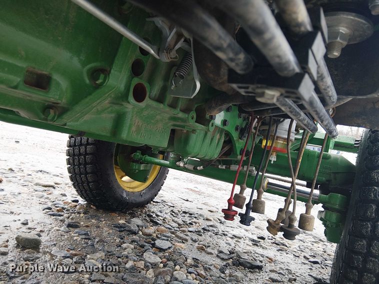 image for item YA2627 2022 John Deere 3046R MFWD tractor