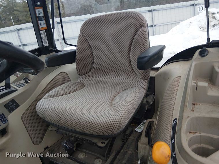 image for item YA2627 2022 John Deere 3046R MFWD tractor