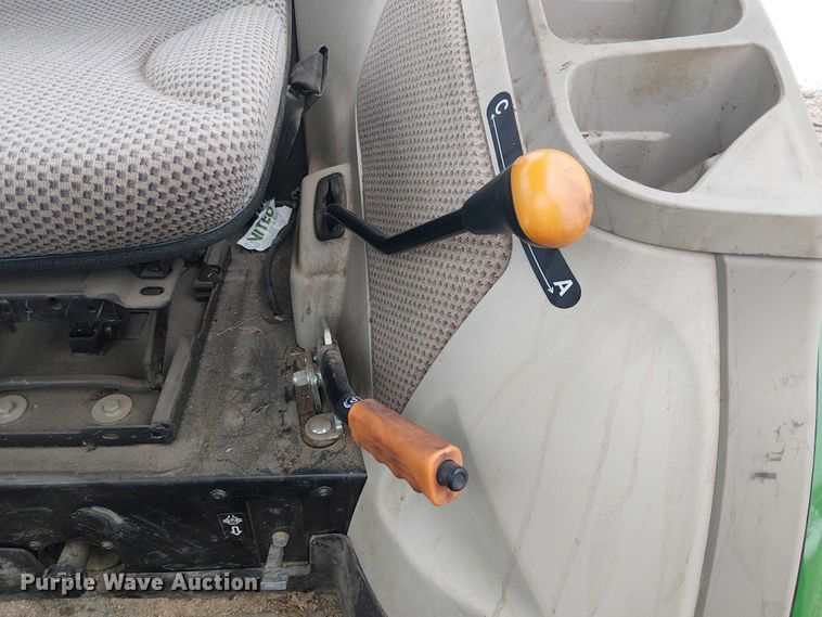 image for item YA2627 2022 John Deere 3046R MFWD tractor