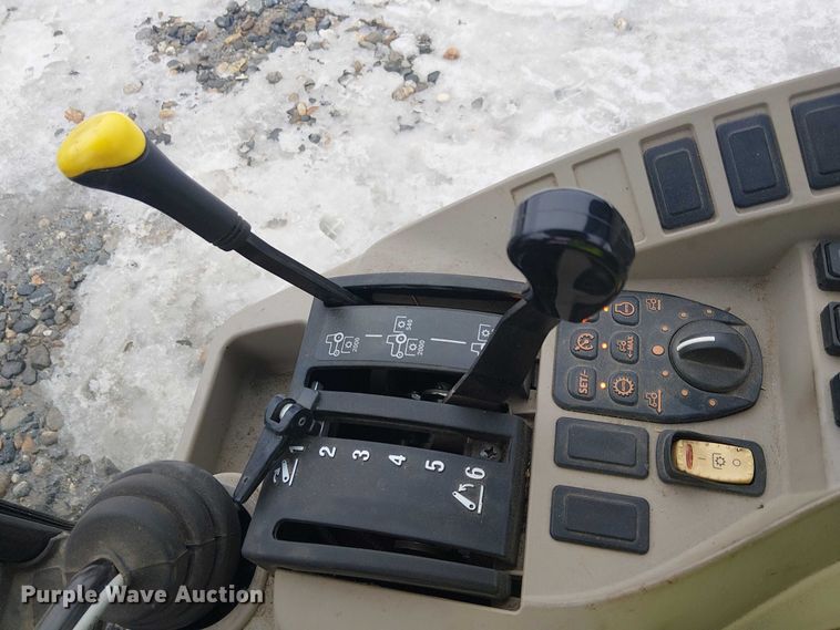 image for item YA2627 2022 John Deere 3046R MFWD tractor