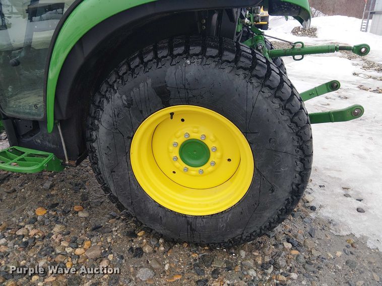 image for item YA2627 2022 John Deere 3046R MFWD tractor