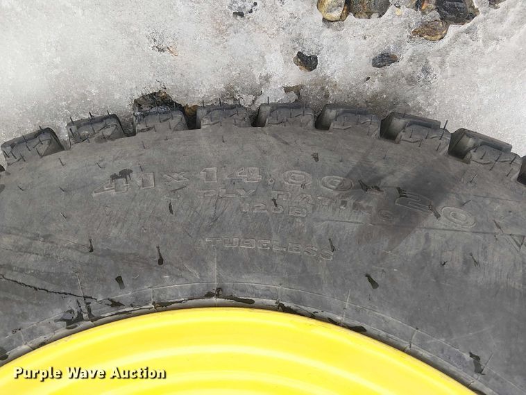 image for item YA2627 2022 John Deere 3046R MFWD tractor