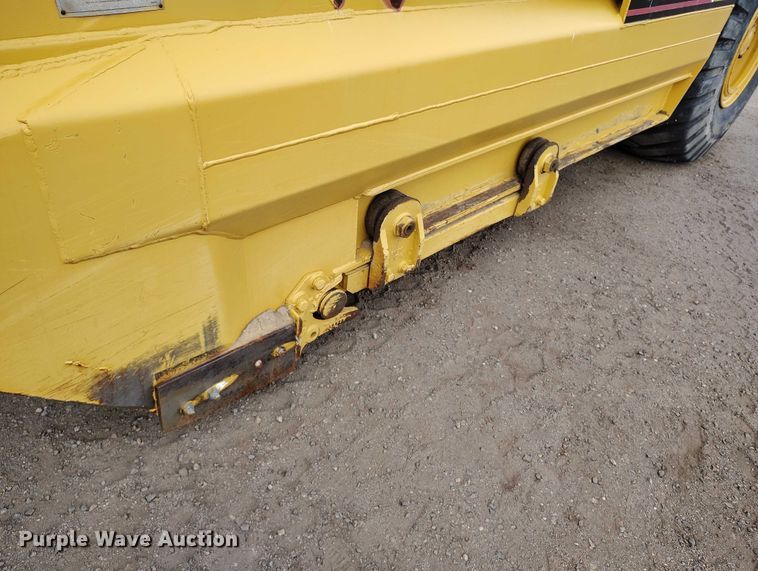 image for item BI9769 1979 Caterpillar 613B elevating scraper