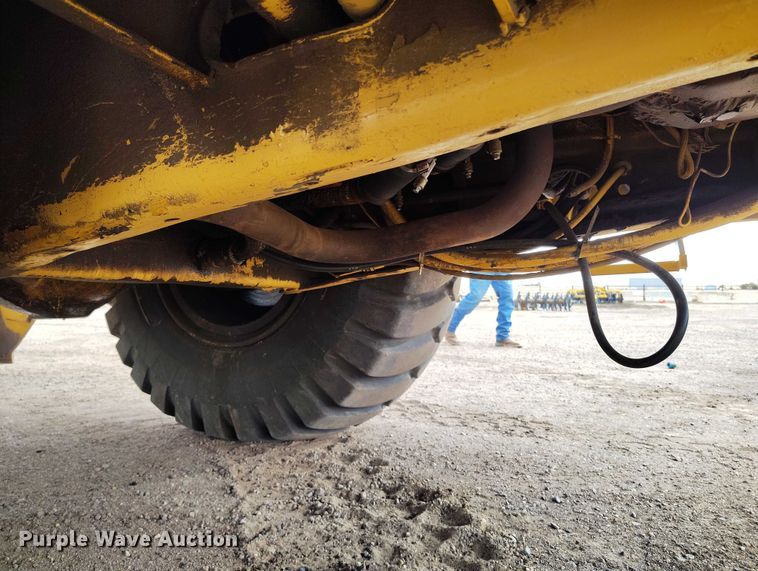 image for item BI9769 1979 Caterpillar 613B elevating scraper