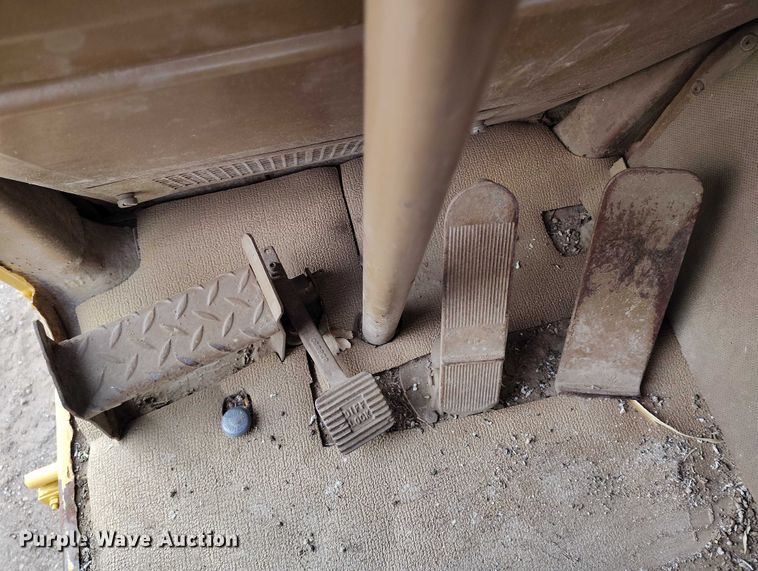 image for item BI9769 1979 Caterpillar 613B elevating scraper