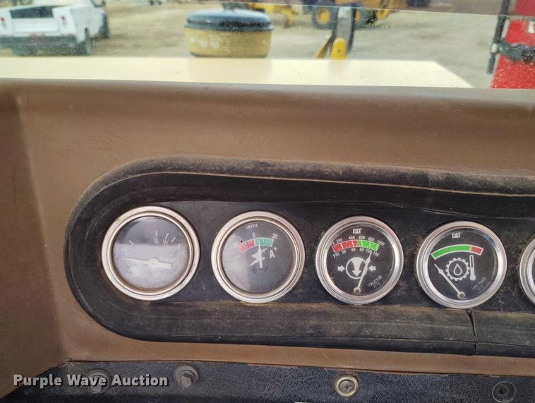 image for item BI9769 1979 Caterpillar 613B elevating scraper