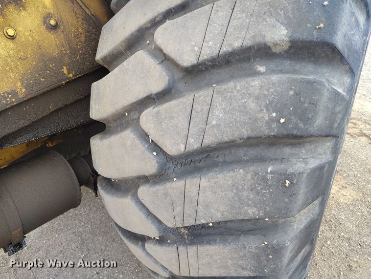 image for item BI9769 1979 Caterpillar 613B elevating scraper