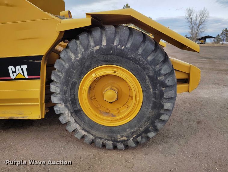 image for item BI9769 1979 Caterpillar 613B elevating scraper