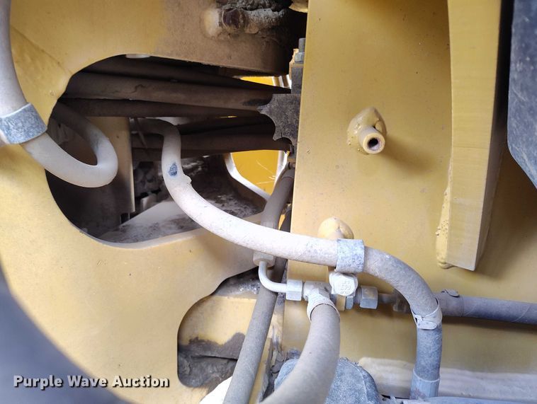 image for item BI9770 2010 Caterpillar 140M motor grader