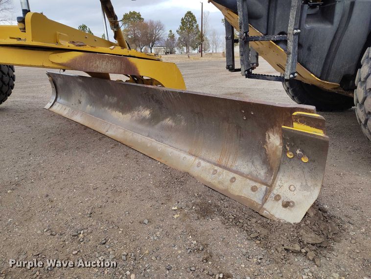 image for item BI9770 2010 Caterpillar 140M motor grader