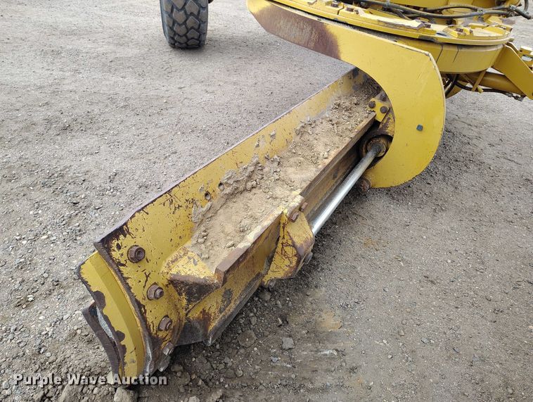 image for item BI9770 2010 Caterpillar 140M motor grader