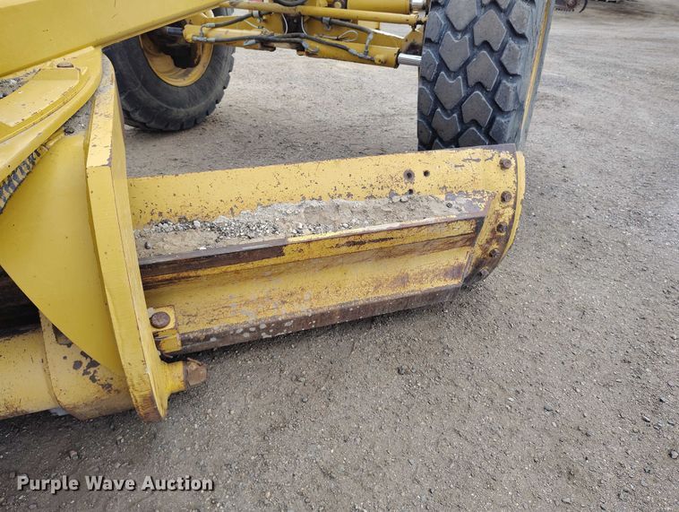 image for item BI9770 2010 Caterpillar 140M motor grader