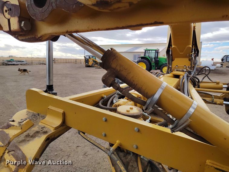 image for item BI9770 2010 Caterpillar 140M motor grader