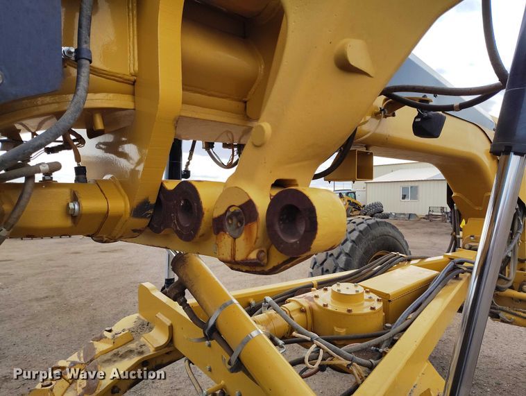 image for item BI9770 2010 Caterpillar 140M motor grader