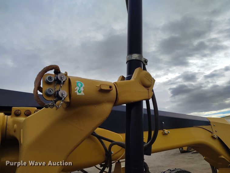 image for item BI9770 2010 Caterpillar 140M motor grader