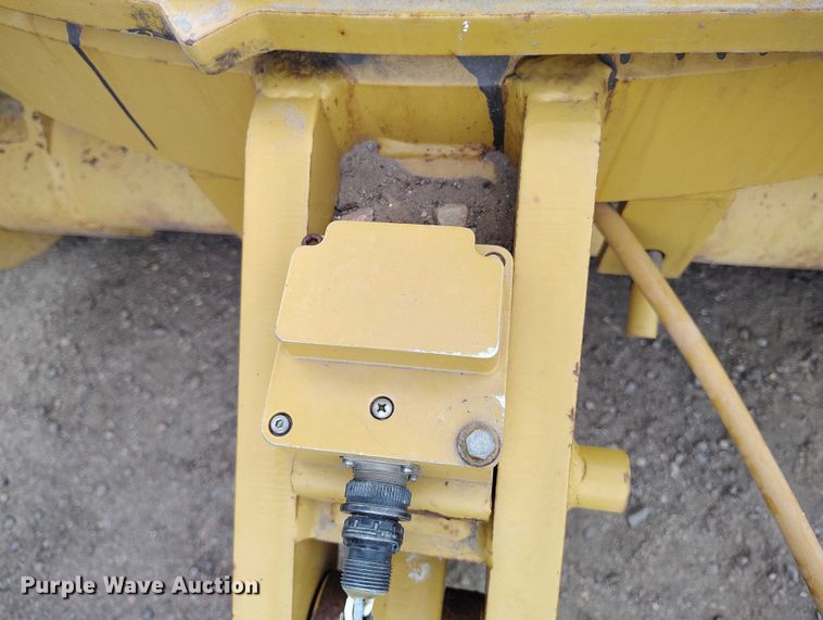 image for item BI9770 2010 Caterpillar 140M motor grader