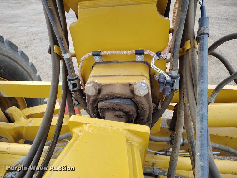 image for item BI9770 2010 Caterpillar 140M motor grader