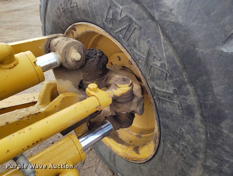 image for item BI9770 2010 Caterpillar 140M motor grader