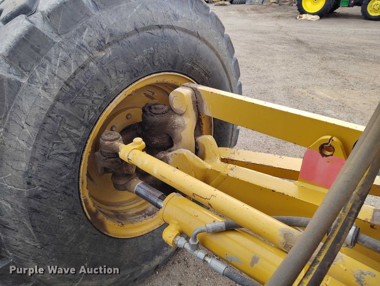 image for item BI9770 2010 Caterpillar 140M motor grader