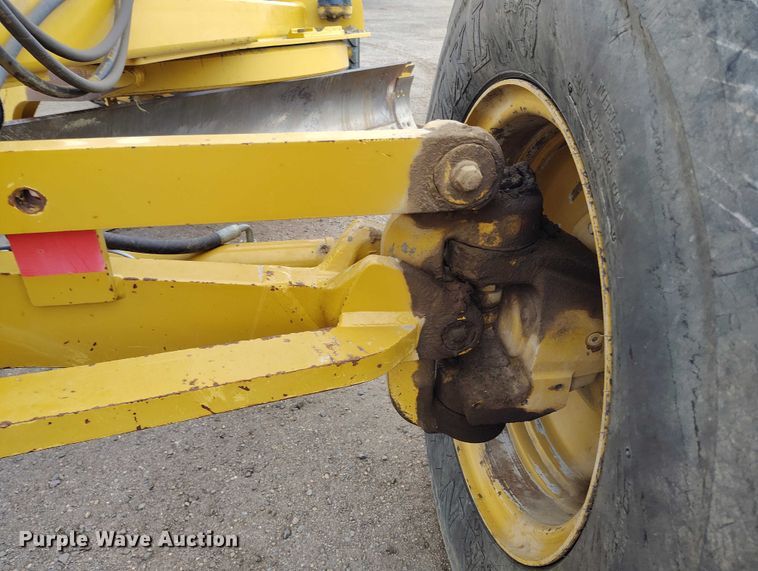 image for item BI9770 2010 Caterpillar 140M motor grader