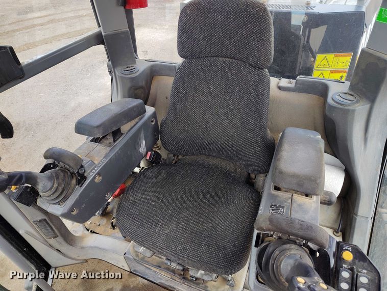 image for item BI9770 2010 Caterpillar 140M motor grader