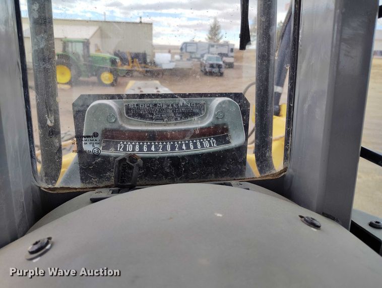 image for item BI9770 2010 Caterpillar 140M motor grader