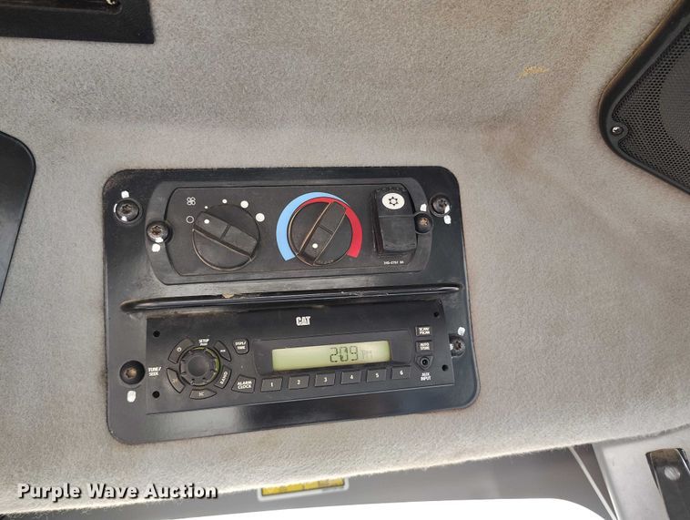 image for item BI9770 2010 Caterpillar 140M motor grader