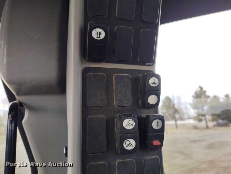 image for item BI9770 2010 Caterpillar 140M motor grader