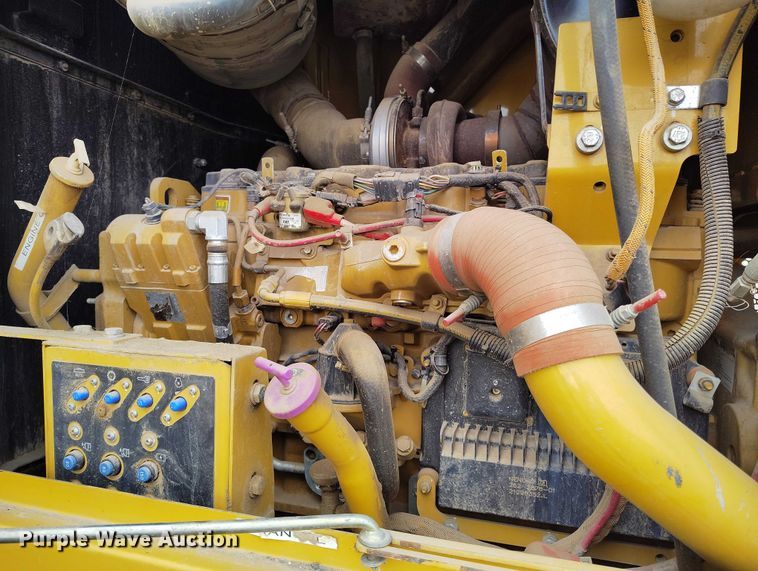 image for item BI9770 2010 Caterpillar 140M motor grader