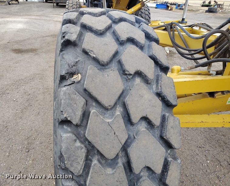 image for item BI9770 2010 Caterpillar 140M motor grader