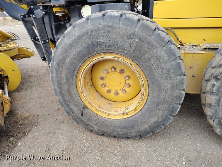 image for item BI9770 2010 Caterpillar 140M motor grader