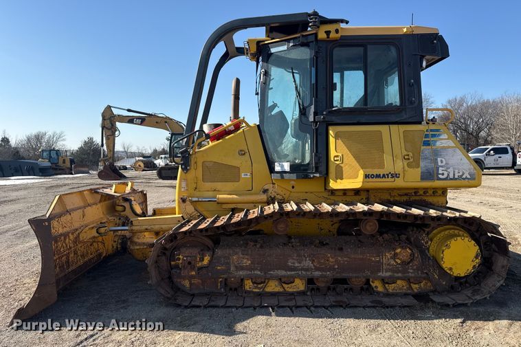 image for item DQ4245 2013 Komatsu D51PX-22 dozer