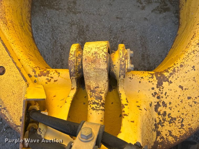 image for item DQ4245 2013 Komatsu D51PX-22 dozer