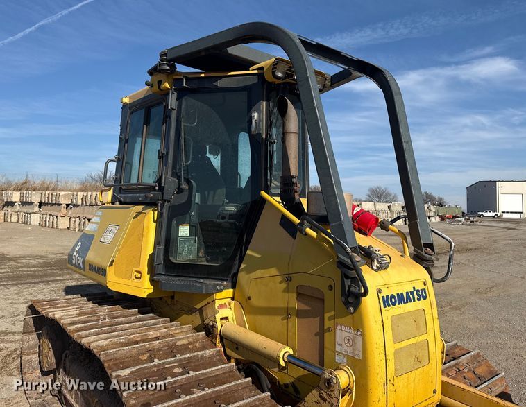 image for item DQ4245 2013 Komatsu D51PX-22 dozer