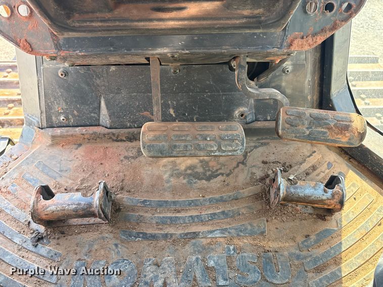 image for item DQ4245 2013 Komatsu D51PX-22 dozer