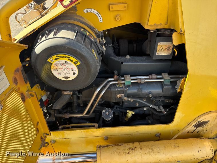 image for item DQ4245 2013 Komatsu D51PX-22 dozer