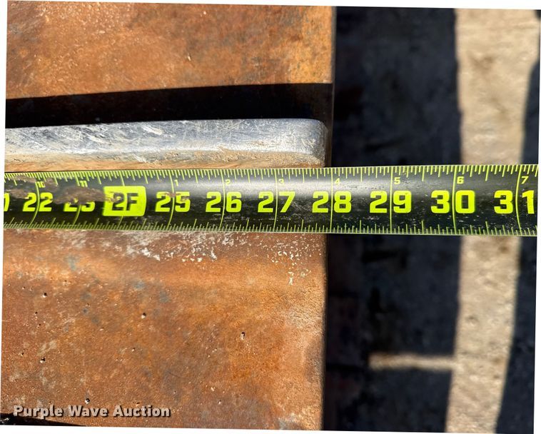 image for item DQ4245 2013 Komatsu D51PX-22 dozer